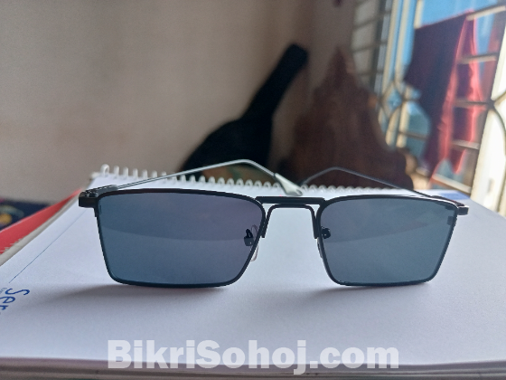 High quality UV protective sunglasses